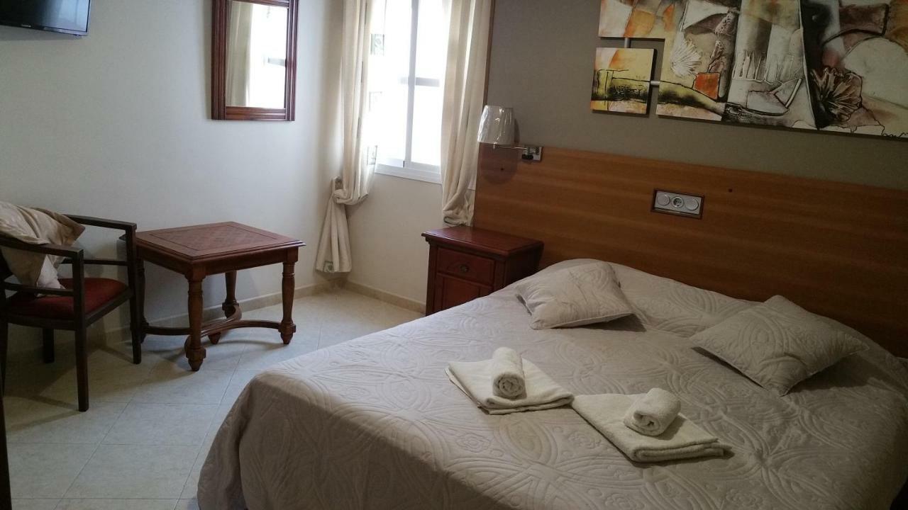 פואבלו נואבו דה גואדיארו Sotel Valle Guadiaro מראה חיצוני תמונה